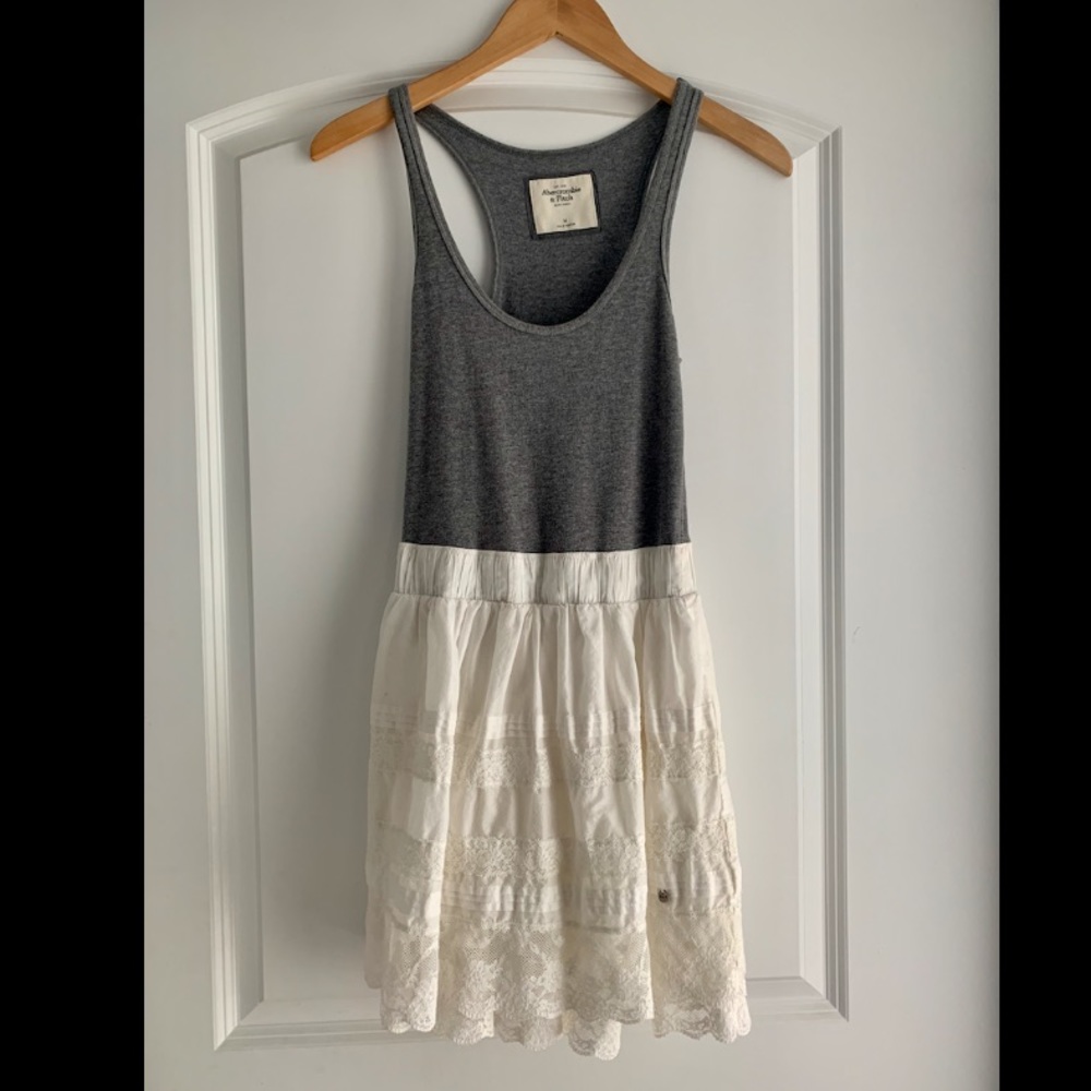 ABERCROMBIE & FITCH DRESS SIZE MEDIUM